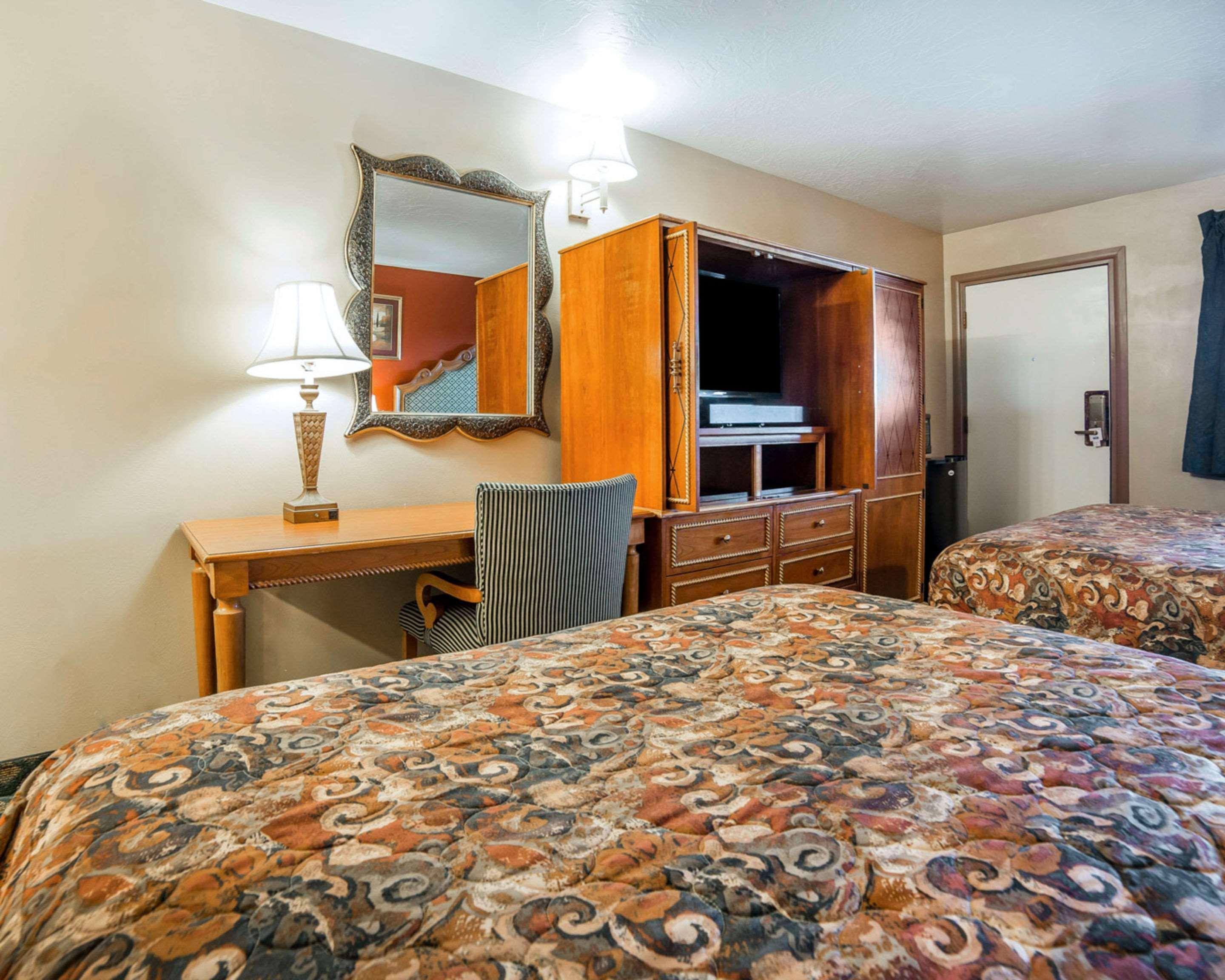 Riverton Inn & Suites ריברטון מראה חיצוני תמונה