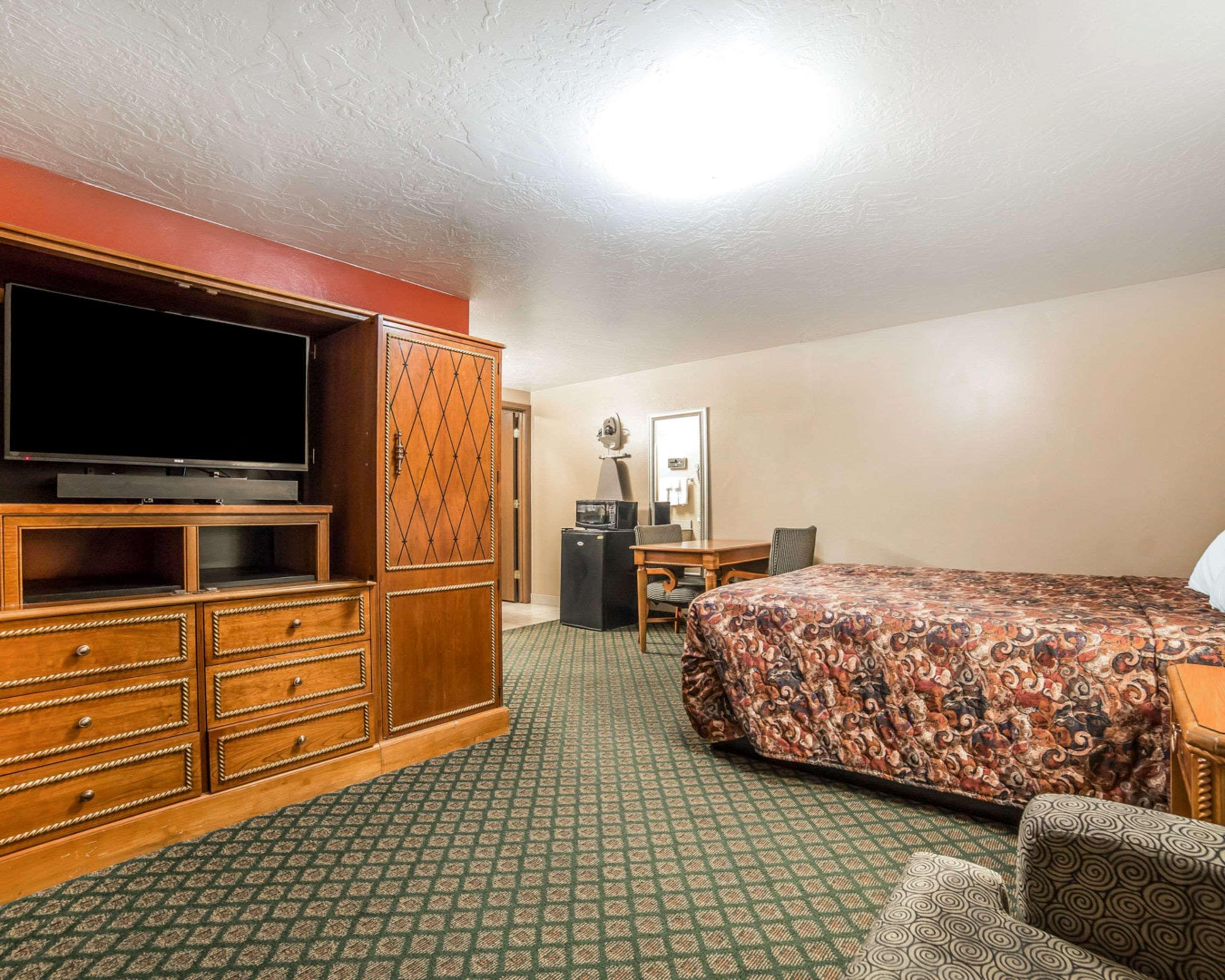 Riverton Inn & Suites ריברטון מראה חיצוני תמונה