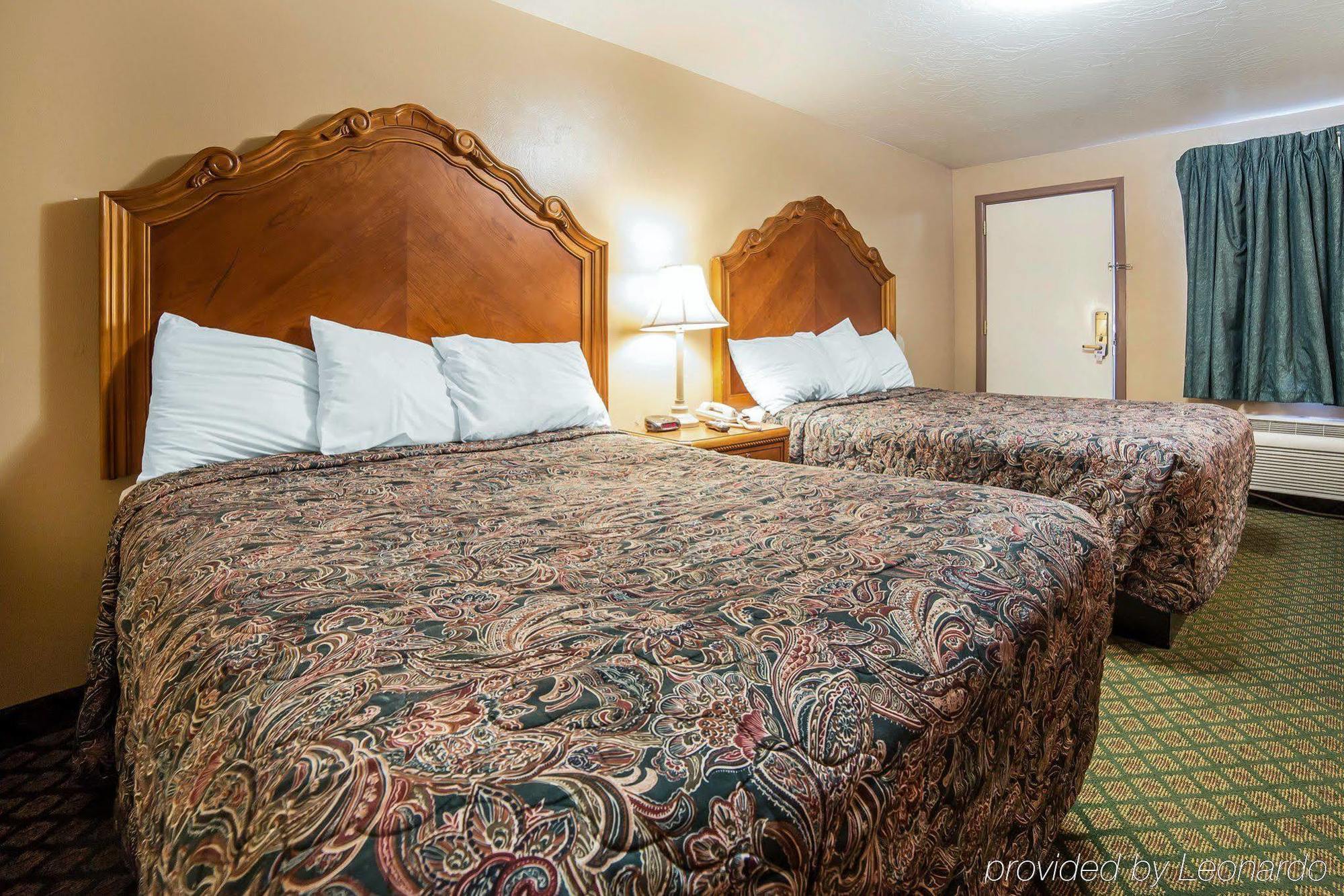 Riverton Inn & Suites ריברטון מראה חיצוני תמונה