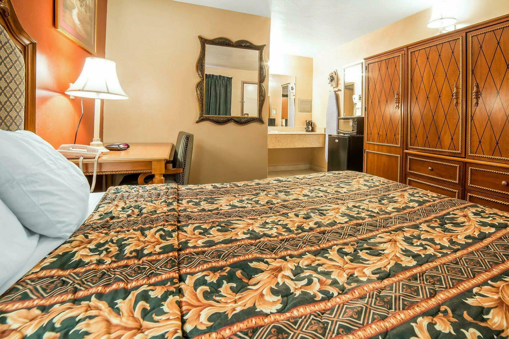 Riverton Inn & Suites ריברטון מראה חיצוני תמונה
